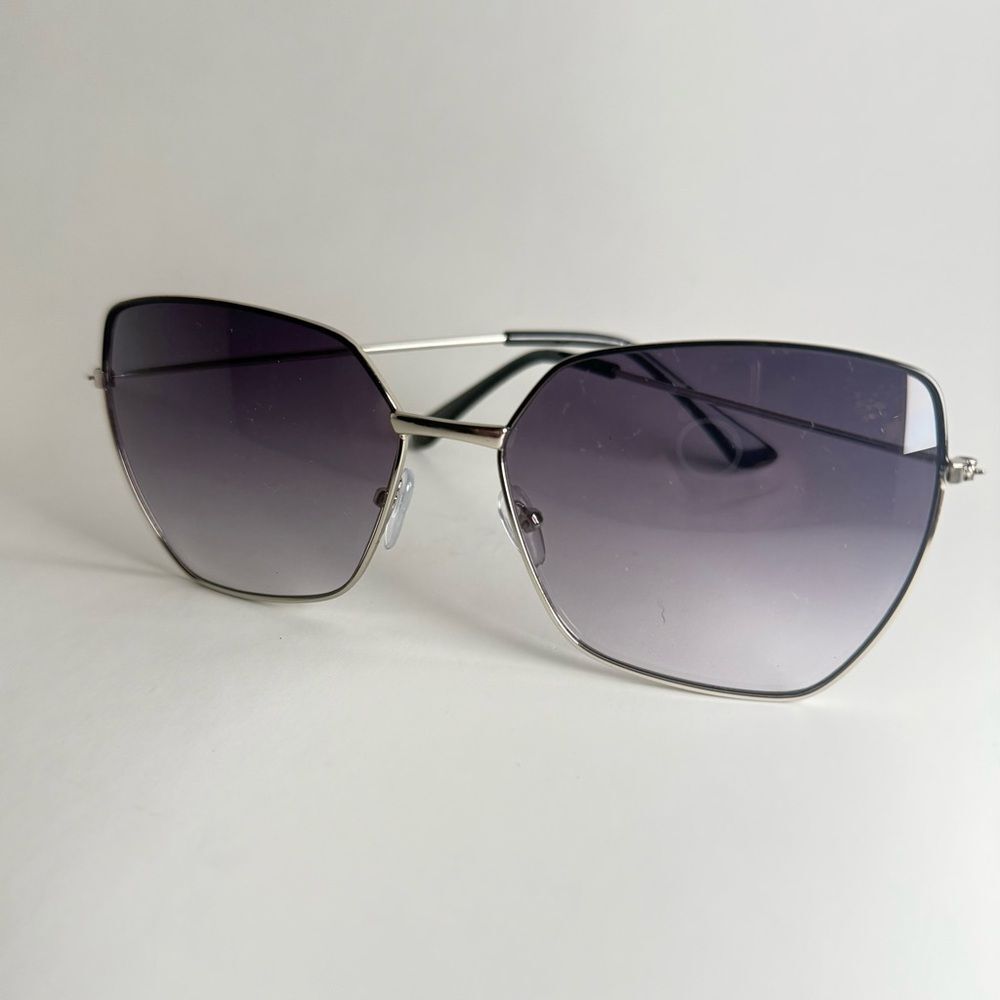 Stylish Silver Sunglasses